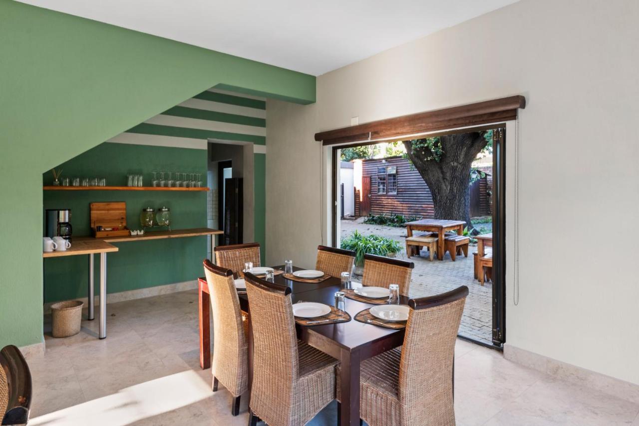 De Akker Guest House Bloemfontein Dış mekan fotoğraf